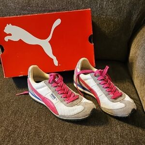 Puma Speeder Women's Gray and Pink Athletic Sneakers